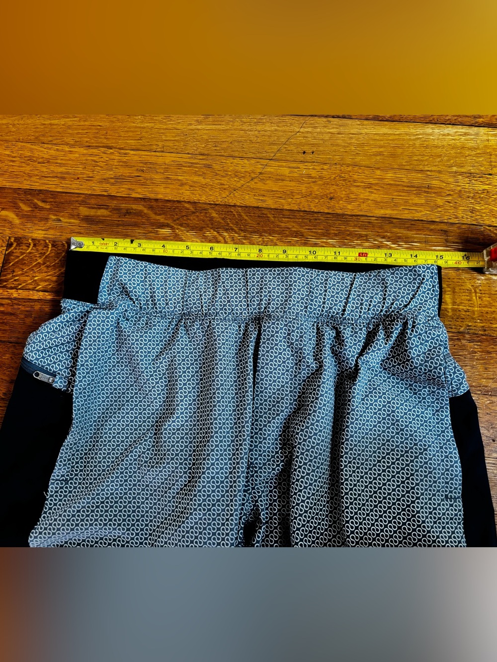 Lululemon T.H.E. Shorts with Liner 9” - Picture 5 of 8